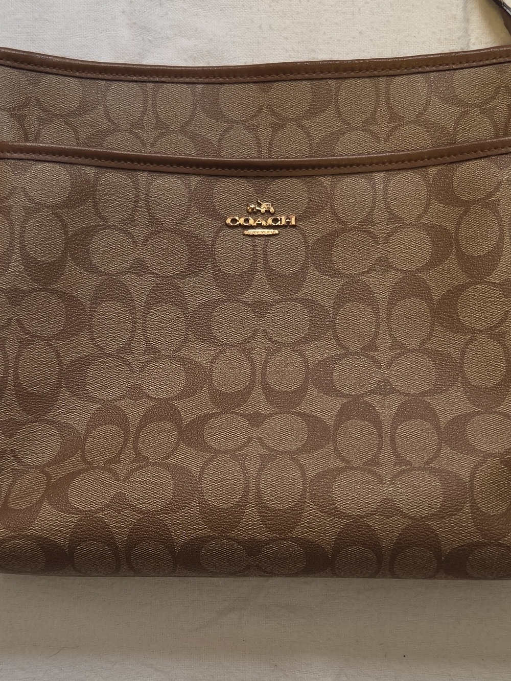 Coach Signature Logo Crossbody Bag Brown Zip Closure Adjustable Strap Gold